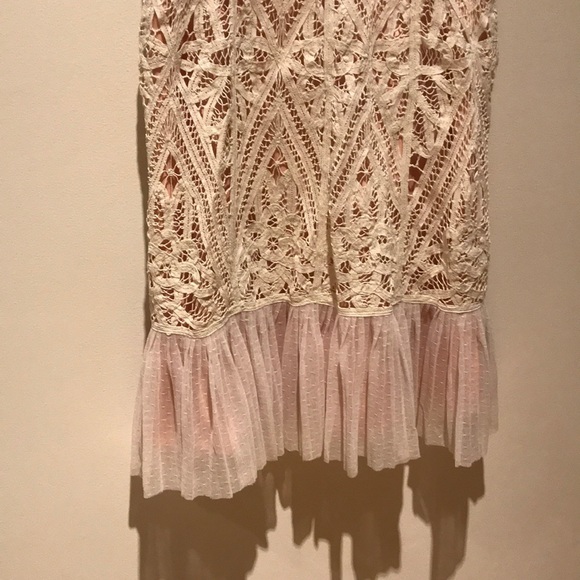 Dress - Picture 3 of 5